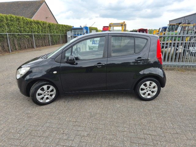 Opel Agila