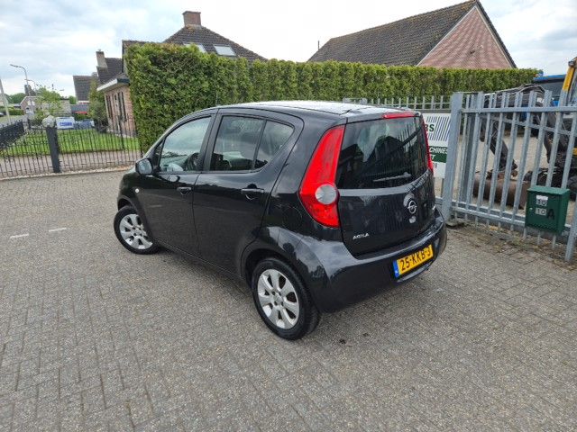 Opel Agila