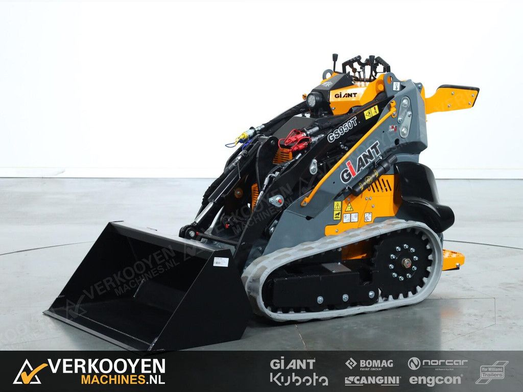 2026 Giant GS950T Skidsteer VK10507
