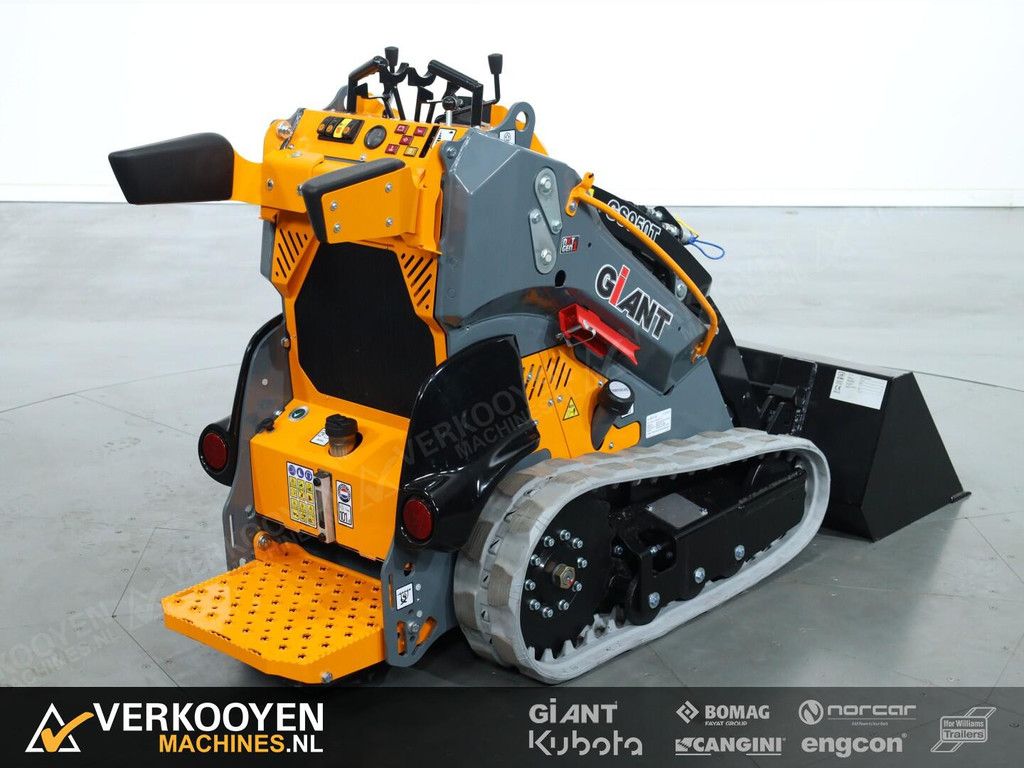 2026 Giant GS950T Skidsteer VK10507