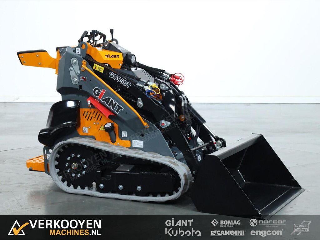2026 Giant GS950T Skidsteer VK10507