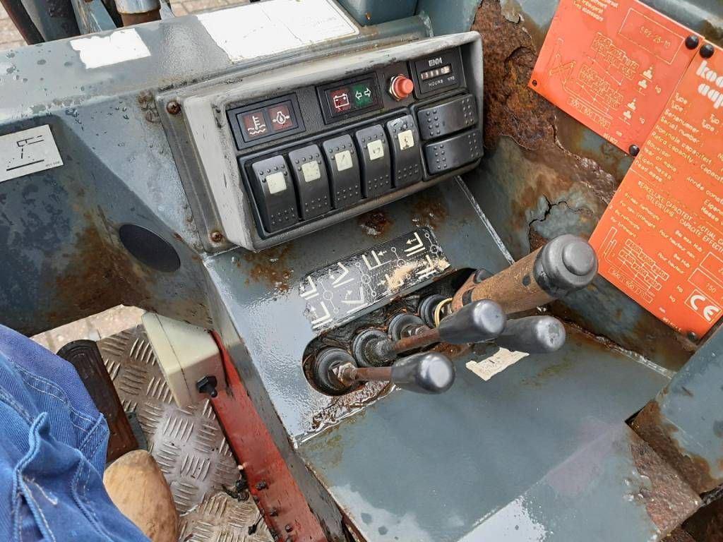 Kooi-Aap E2-3T-2528 Moffet Meeneem heftruck Ruwterrein