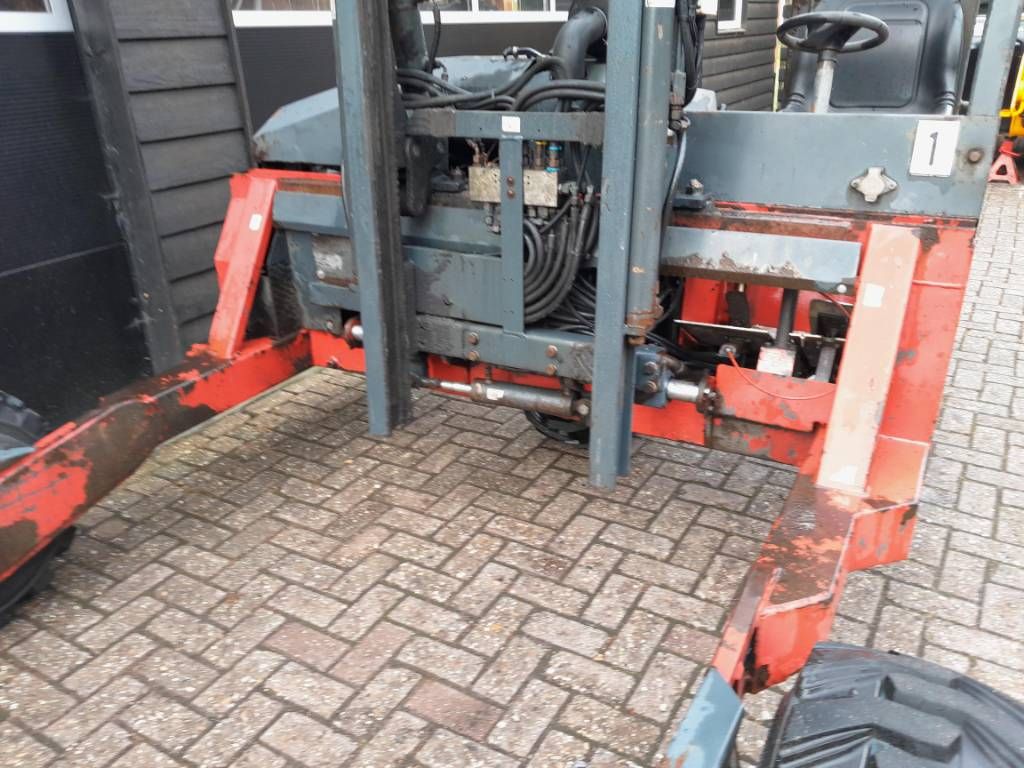 Kooi-Aap E2-3T-2528 Moffet Meeneem heftruck Ruwterrein
