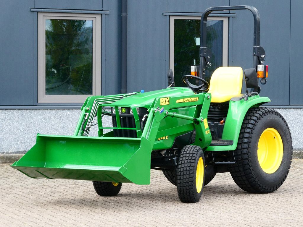 John Deere 3036E 4wd HST / 00987 Draaiuren / Voorlader