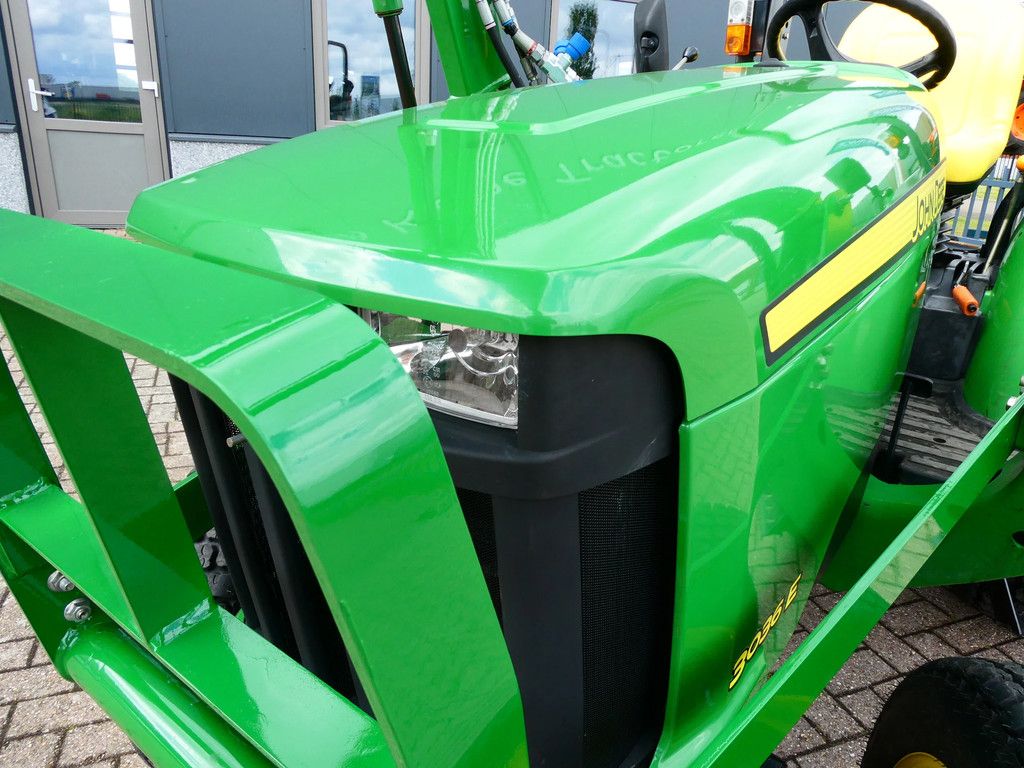 John Deere 3036E 4wd HST / 00987 Draaiuren / Voorlader
