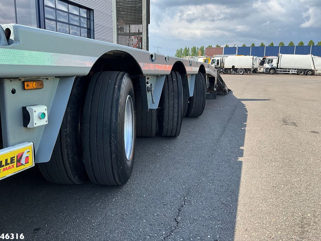 Faymonville Euromax 3-assige dieplader met gestuurde assen