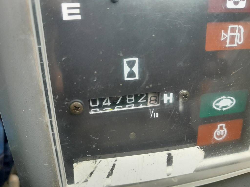 Takeuchi TB070 mobiele kraan graafmachine NL kenteken
