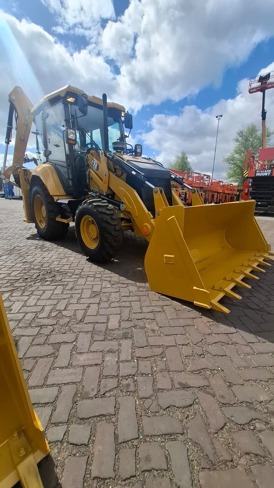 Caterpillar Backhoe Loader