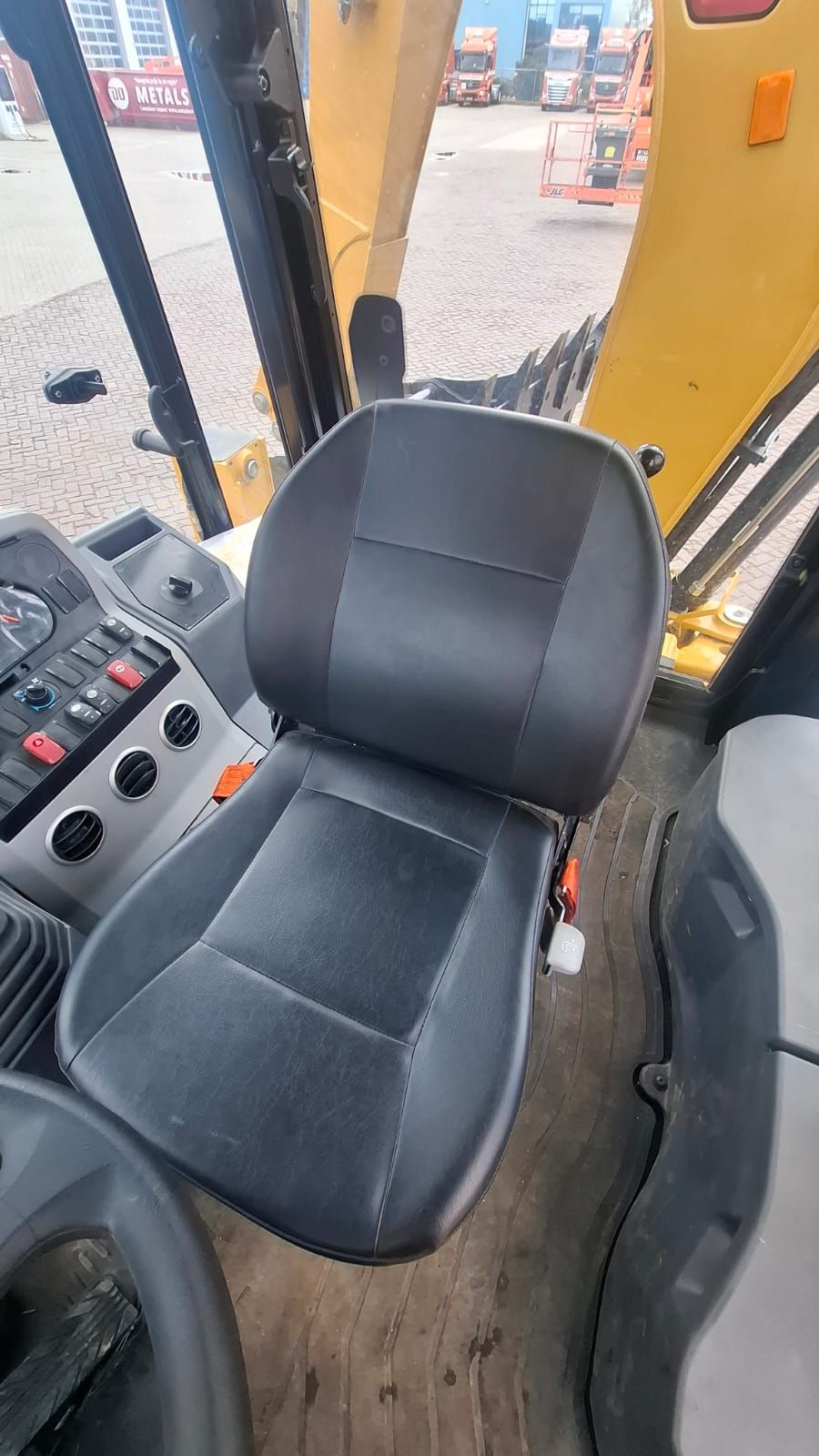 Caterpillar Backhoe Loader