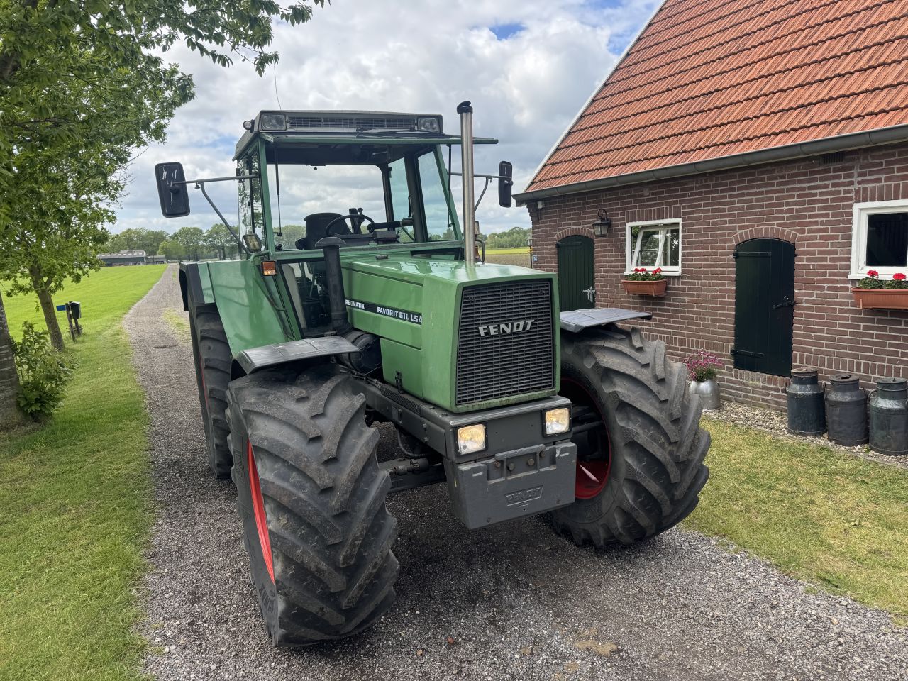 Fendt 611 LSA Turbomatik