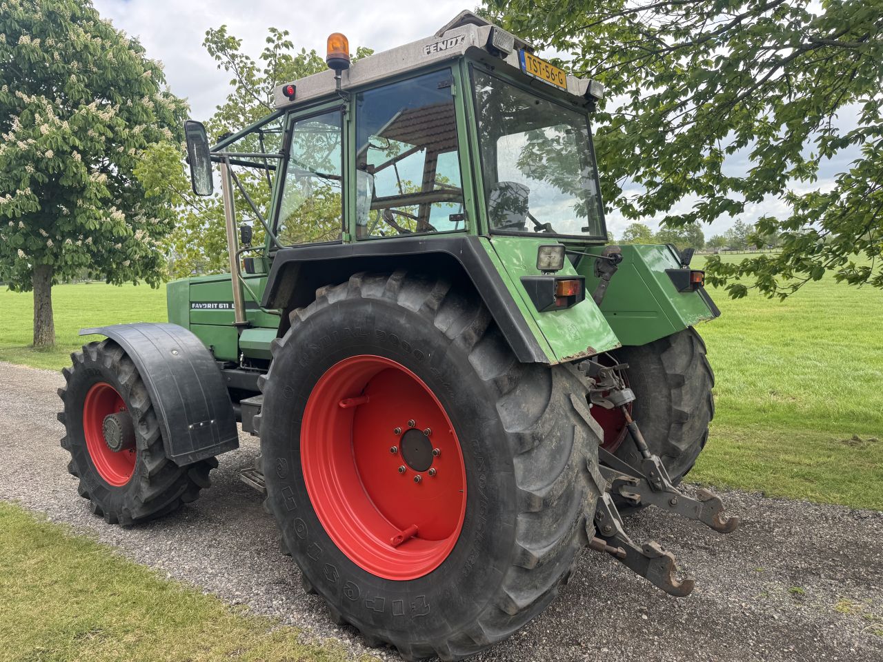 Fendt 611 LSA Turbomatik