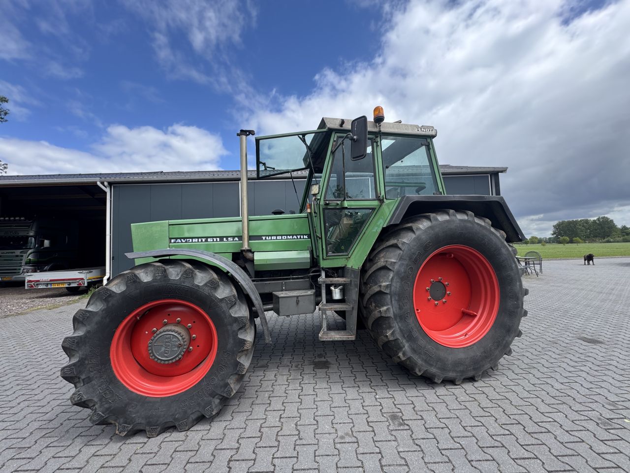 Fendt 611 LSA Turbomatik