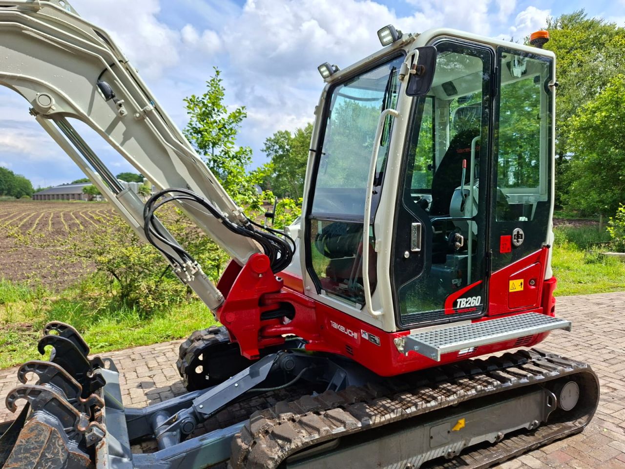 Takeuchi TB260 | bj 2020 | 2069uur | 3 bakken