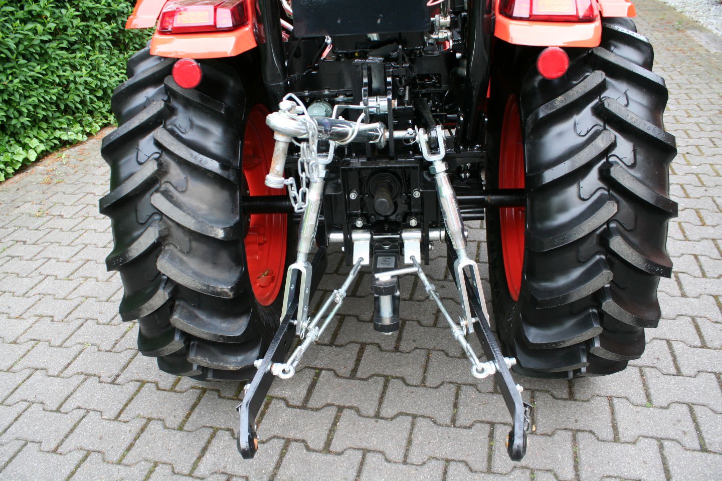 Hinomoto HM275 from €165,00 per month