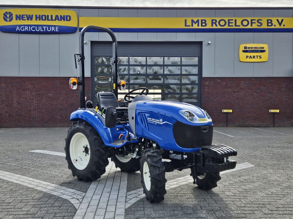 New Holland Boomer 25
