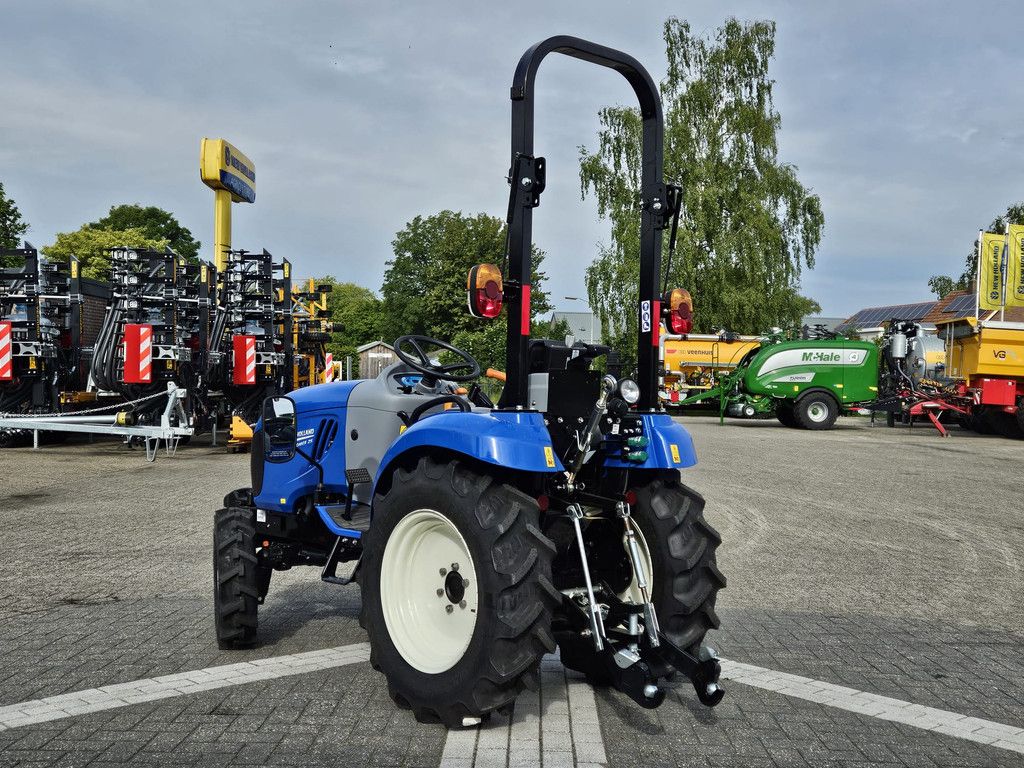 New Holland Boomer 25