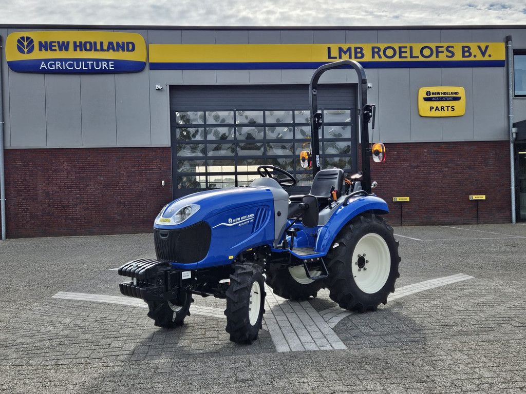 New Holland Boomer 25