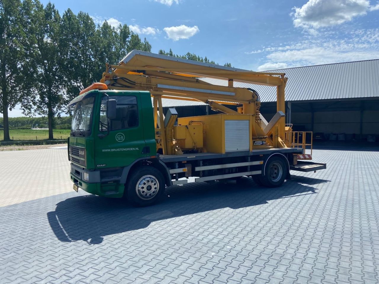 DAF autohoogwerker met Custers T250-17,5