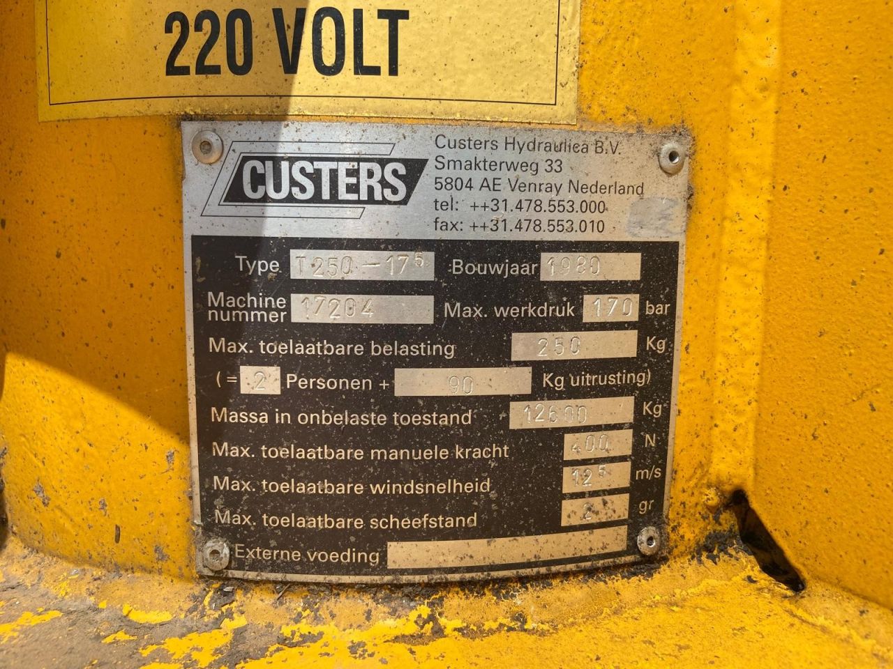 DAF autohoogwerker met Custers T250-17,5