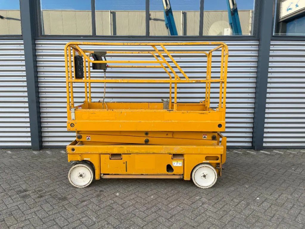Haulotte Compact 8W Hoogwerker Schaarhoogwerker