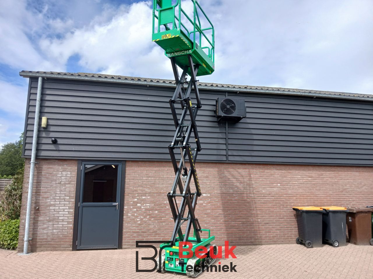 Hangcha schaarhoogwerker 6.5m - Rups - Elektrisch -