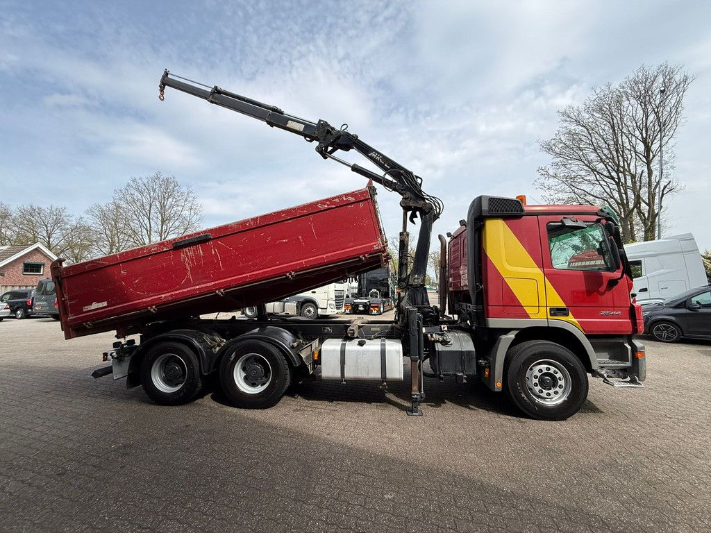Mercedes-Benz 2644 L 6X4 3 Zijden kipper + MKG Kraan/Crane
