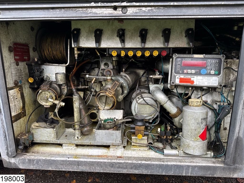 Hage und Knapp Fuel 40.000 Liter, 6 Comp, ADR