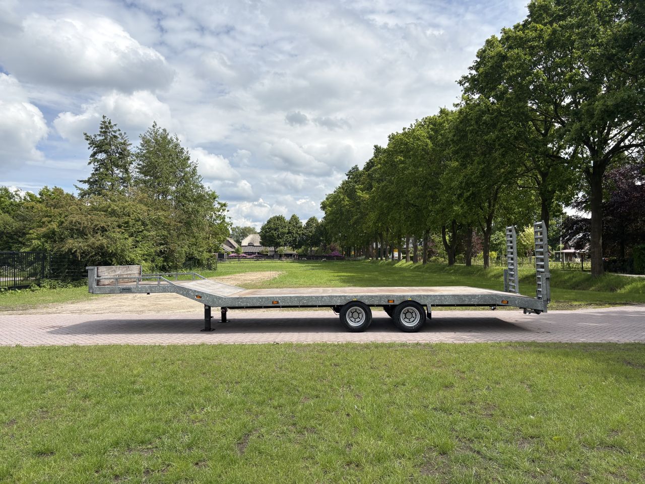 Be oplegger 10 TON semi dieplader Veldhuizen