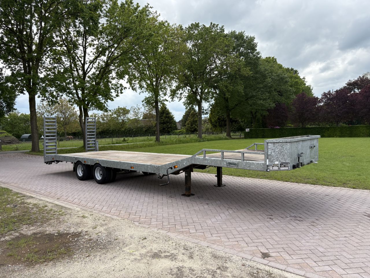 Be oplegger 10 TON semi dieplader Veldhuizen
