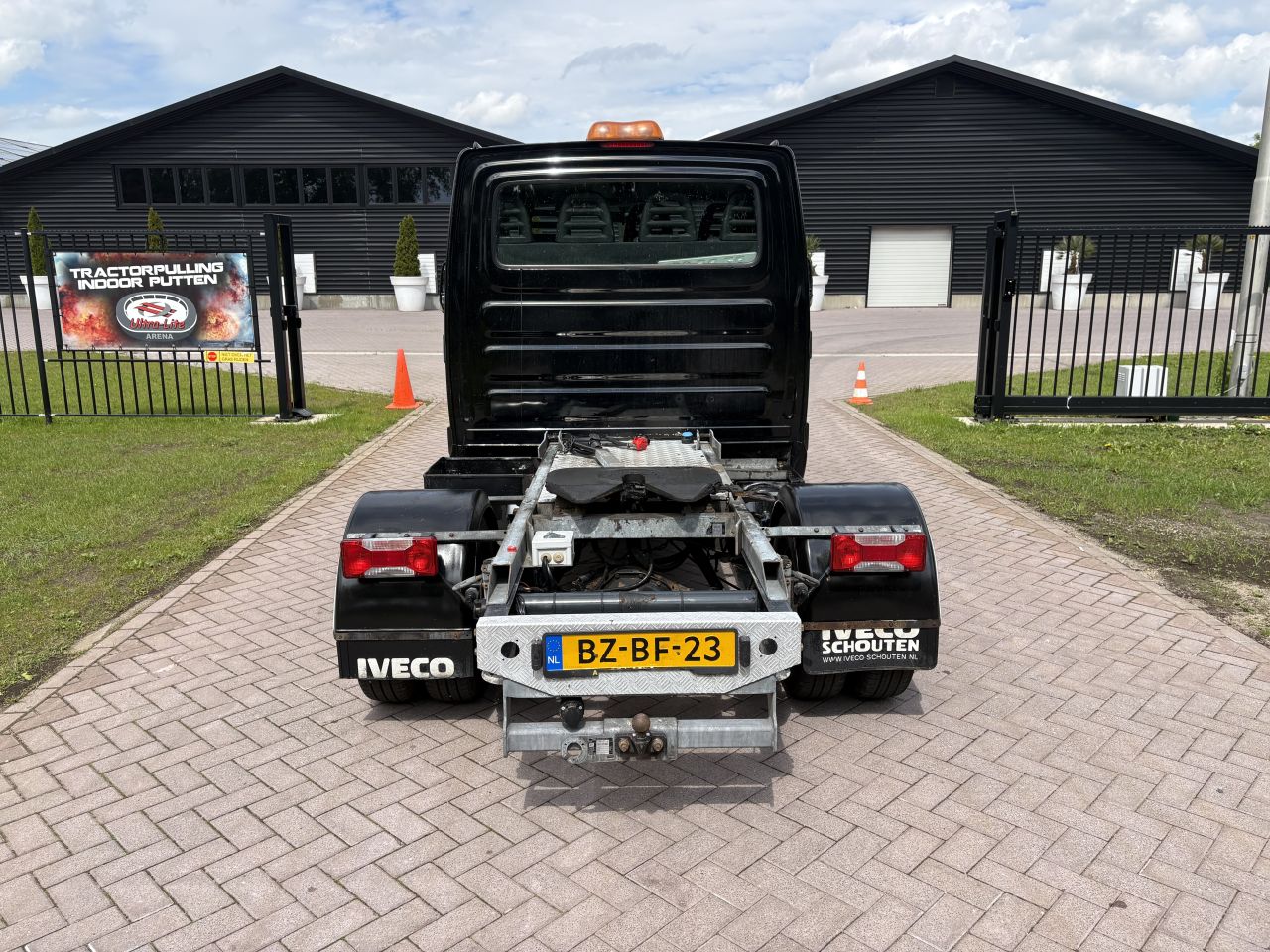 Be trekker 11.9 TON Iveco 40C18 C1 RIJBEWIJS (127.870 KM