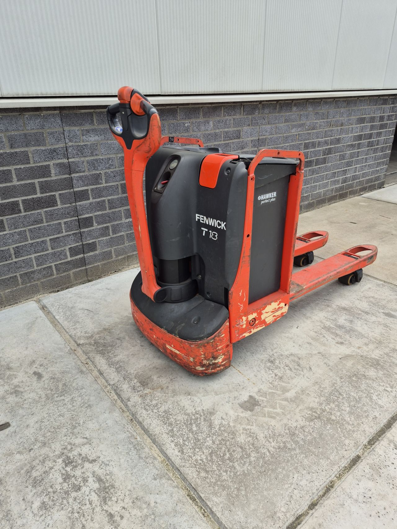 Linde T18 bj 2011 2585 uur accu bj 2018