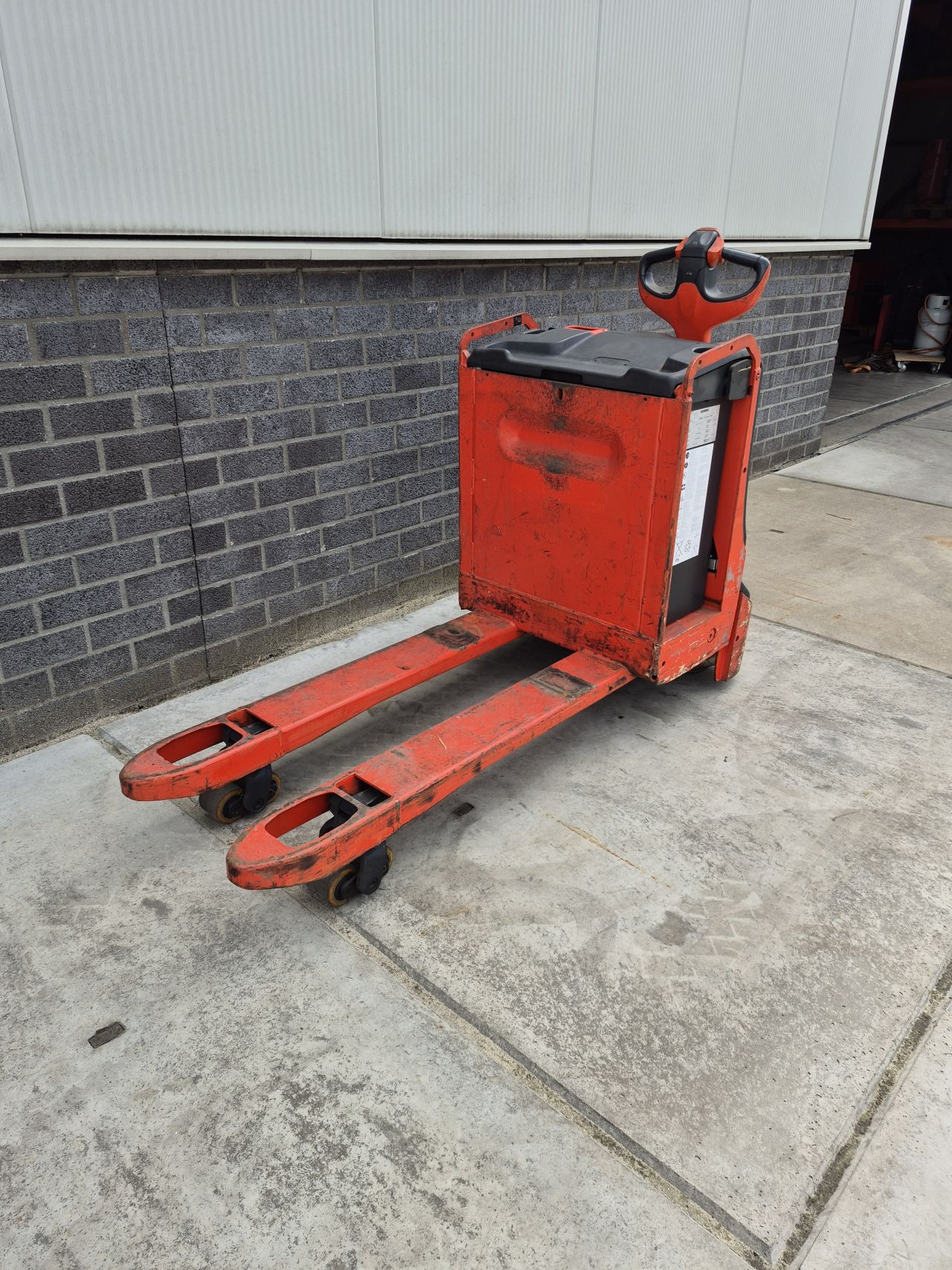 Linde T18 bj 2011 2585 uur accu bj 2018
