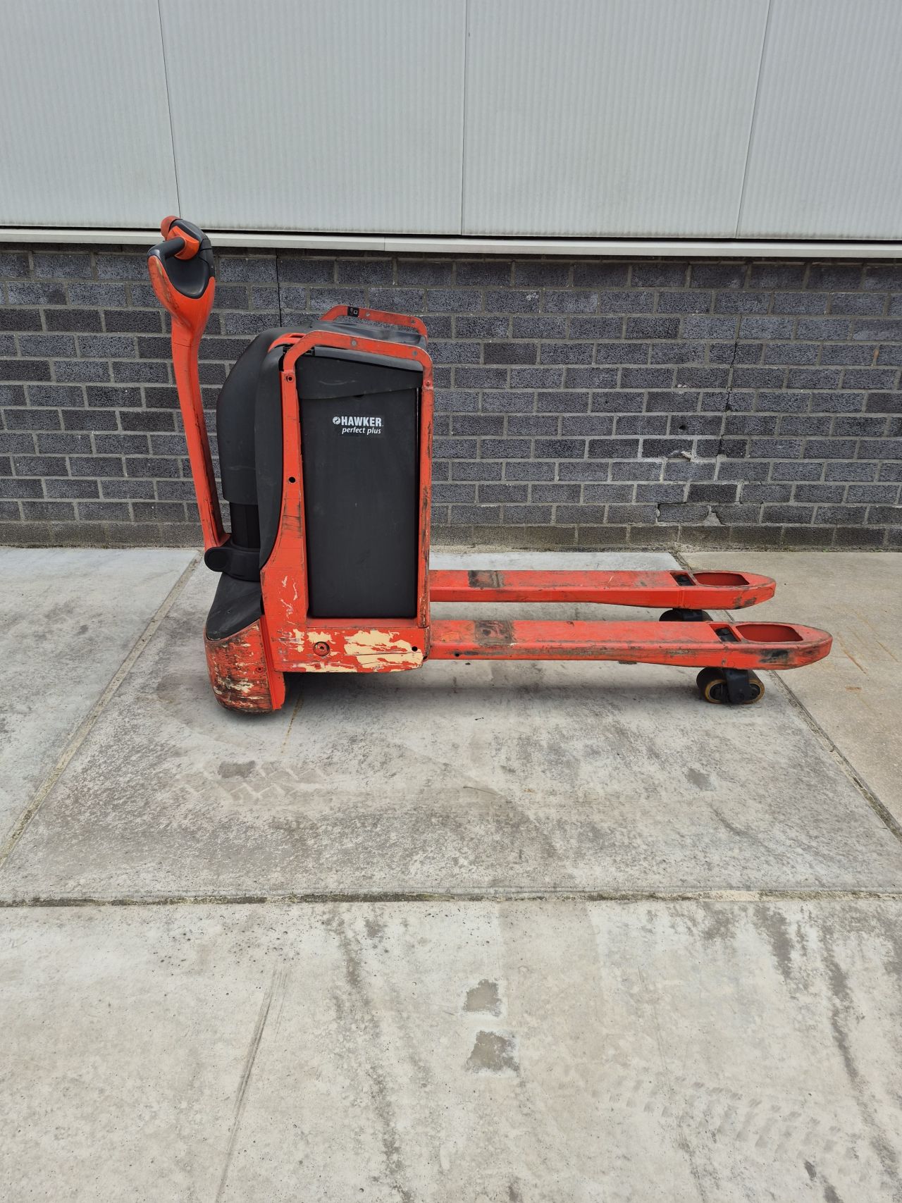Linde T18 bj 2011 2585 uur accu bj 2018