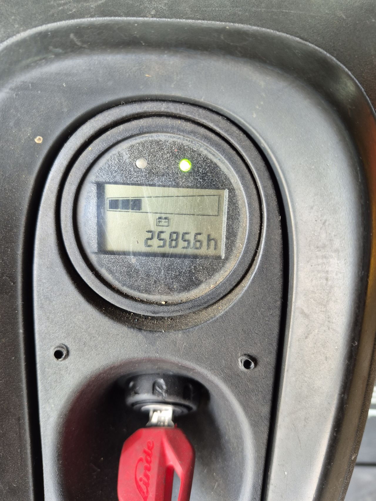 Linde T18 bj 2011 2585 uur accu bj 2018