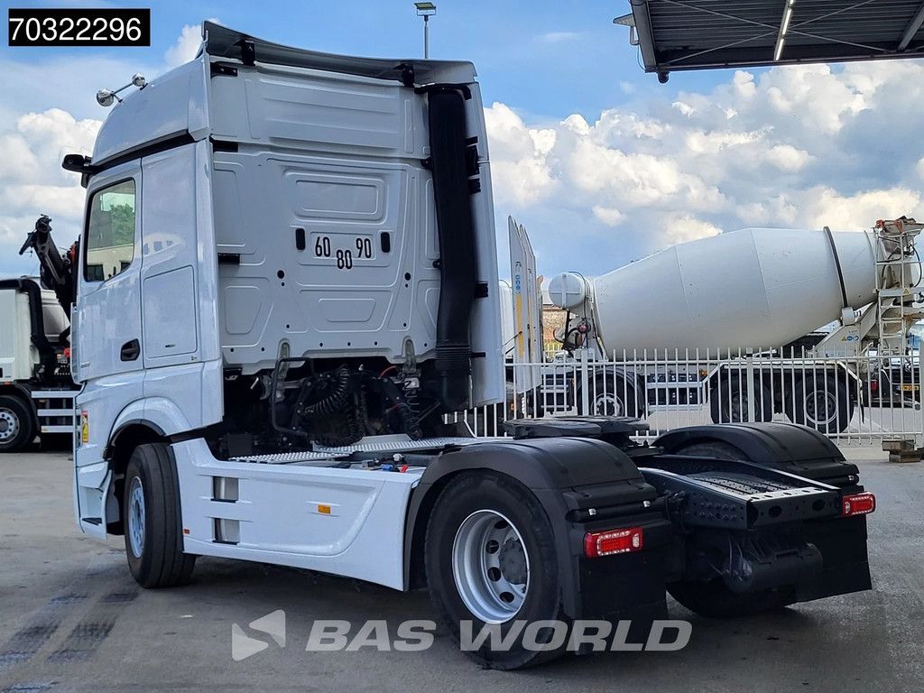 Mercedes Actros 1853 4X2 BigSpace Retarder ACC Xenon Navi Standklima