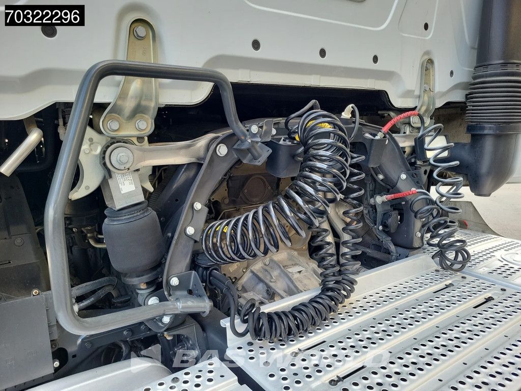 Mercedes Actros 1853 4X2 BigSpace Retarder ACC Xenon Navi Standklima