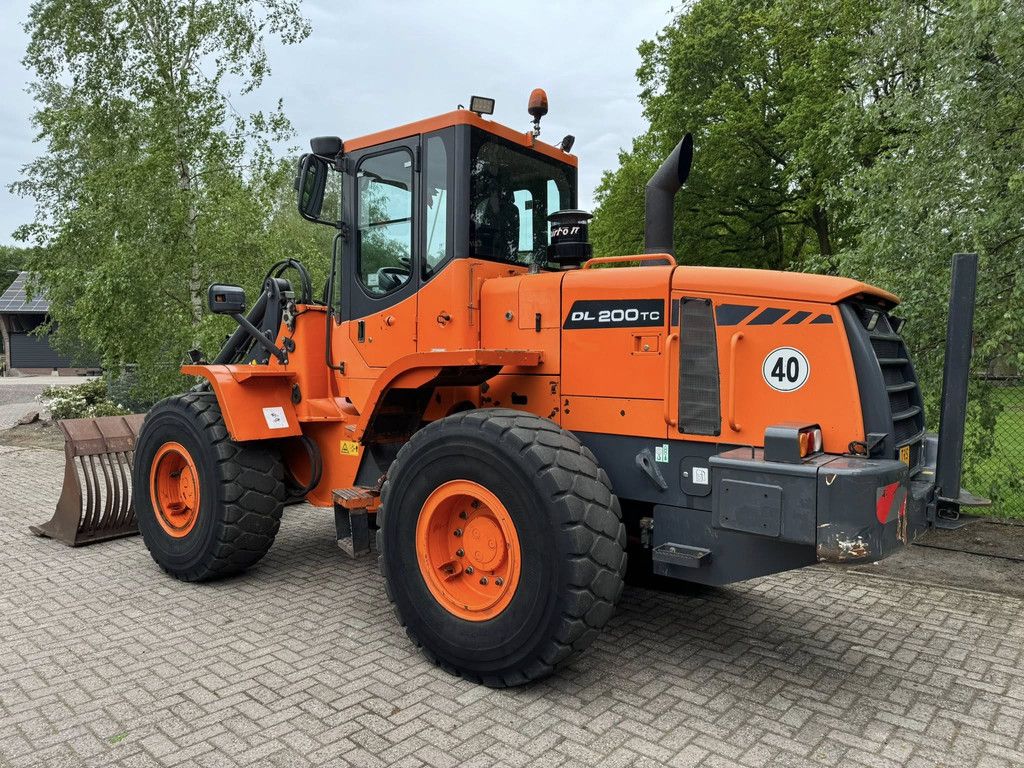 Doosan DL200TC Shovel loader