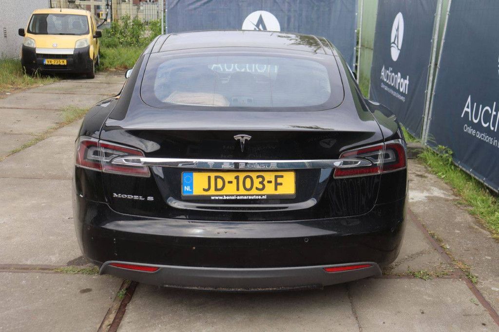 Tesla Model S Electric Passenger Car 108hp 2016