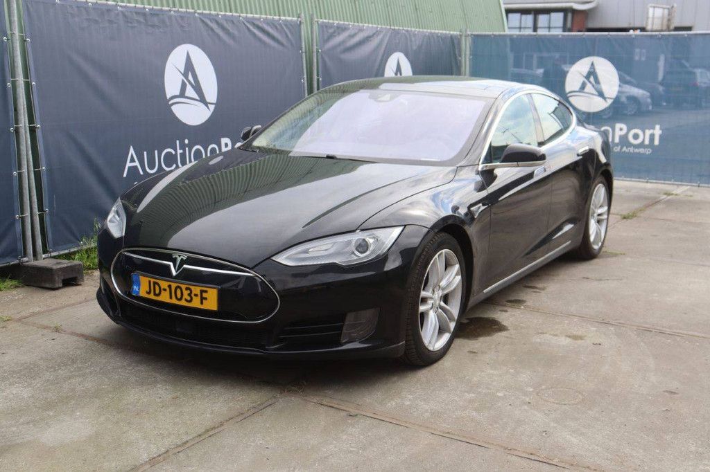 Tesla Model S Electric Passenger Car 108hp 2016