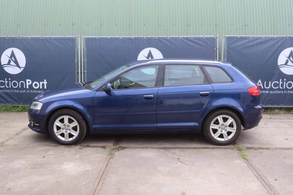 Audi A3 Sportback Diesel Station Wagon 105hp 2013 (Margin)