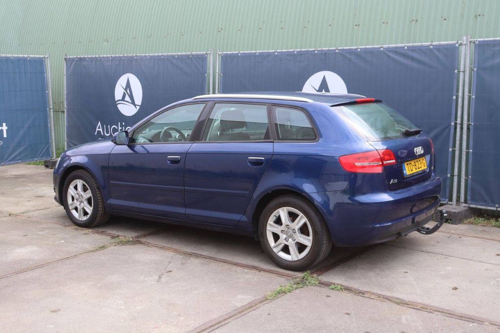 Audi A3 Sportback Diesel Station Wagon 105hp 2013 (Margin)