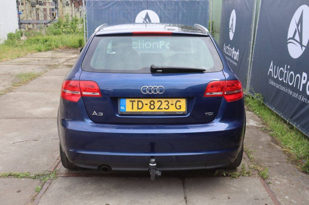 Audi A3 Sportback Diesel Station Wagon 105hp 2013 (Margin)