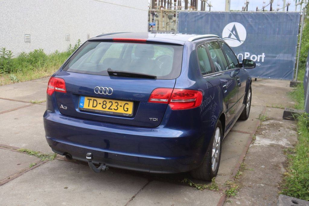 Audi A3 Sportback Diesel Station Wagon 105hp 2013 (Margin)