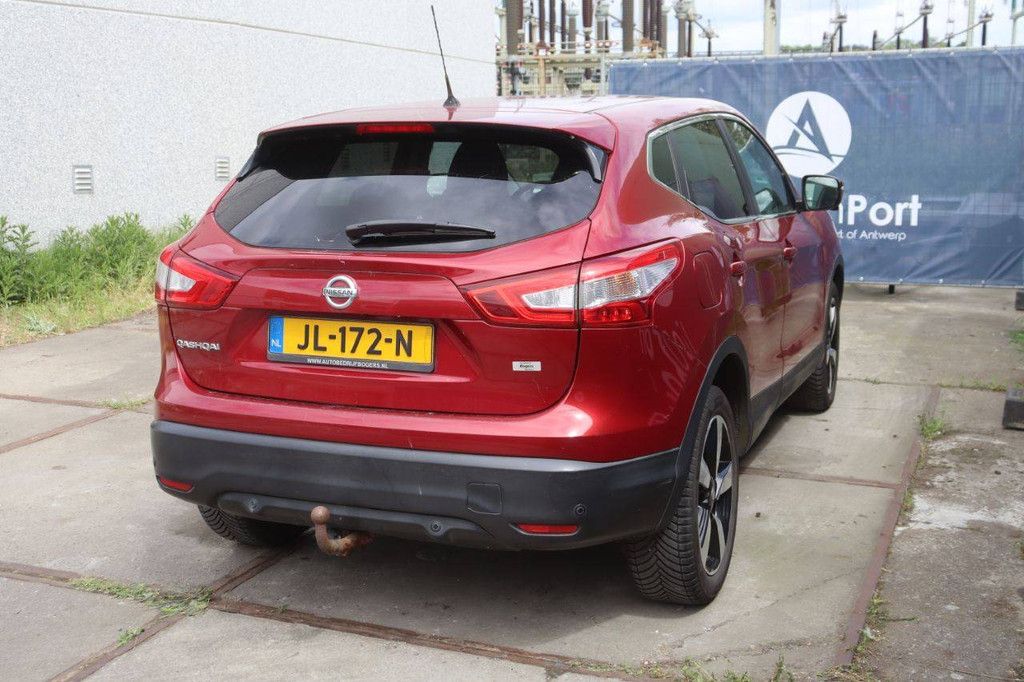 SUV Nissan Qashqai Petrol 116hp 2016 (Margin)