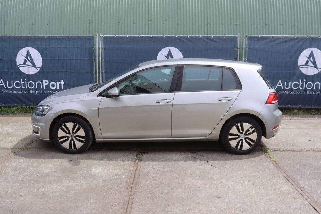 Passenger car Volkswagen e-Golf Electric 136hp 2018