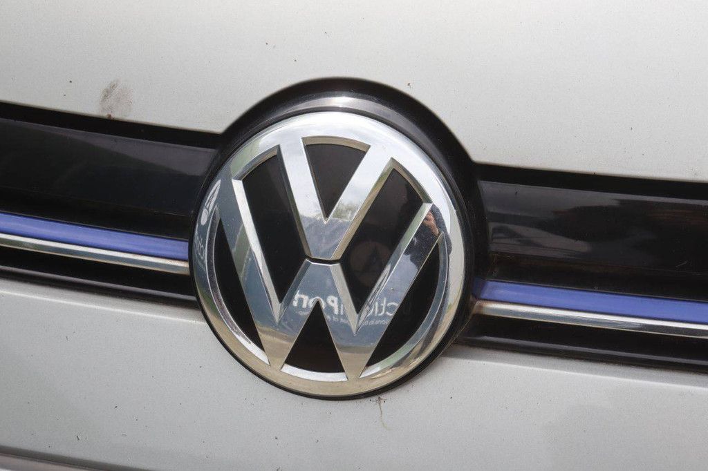 Passenger car Volkswagen e-Golf Electric 136hp 2018