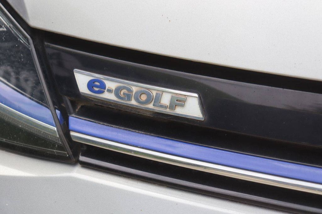Passenger car Volkswagen e-Golf Electric 136hp 2018