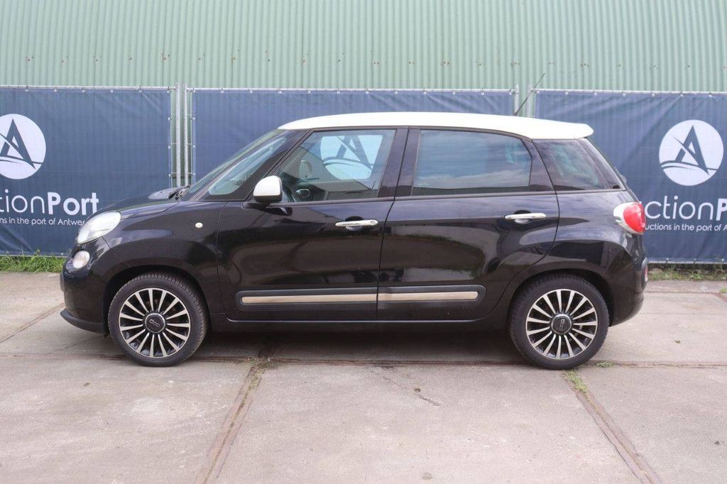 Passenger car Fiat 500 L Petrol 105hp 2013 (Margin)