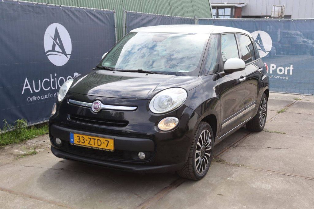 Passenger car Fiat 500 L Petrol 105hp 2013 (Margin)