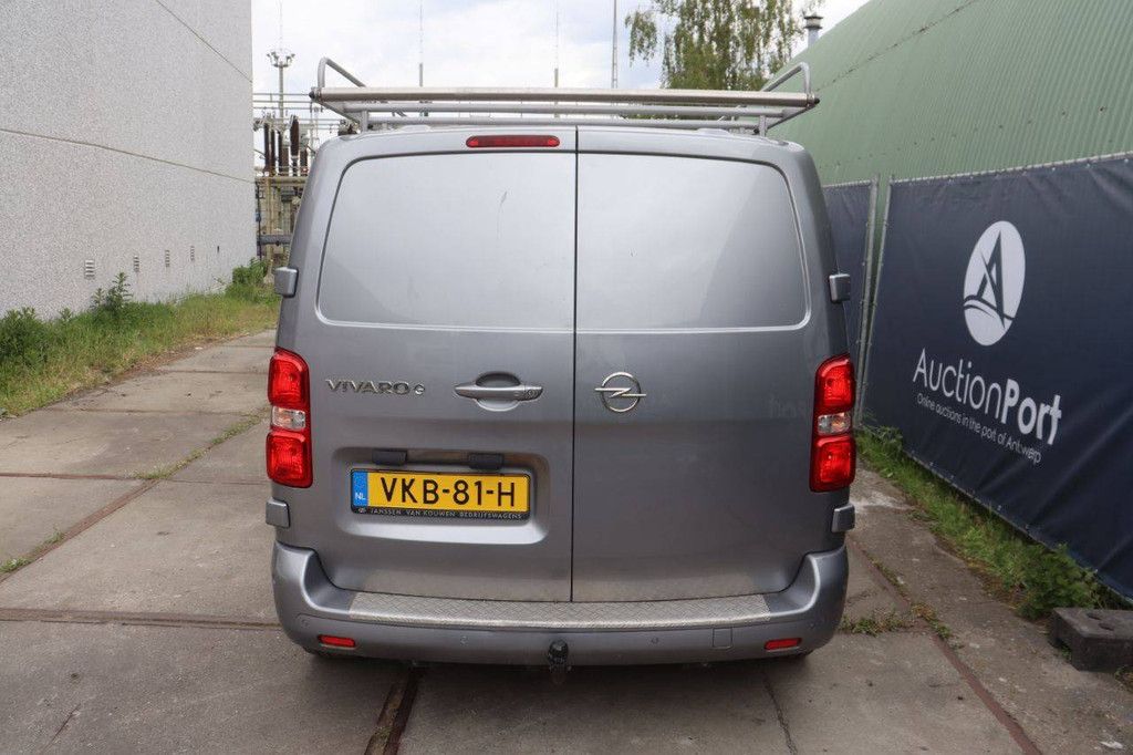 Opel VIIvaro Electric Van 136hp 2021
